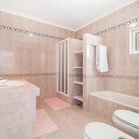 Casa Alegre By Algarve Golden Properties * Porches (Algarve)
